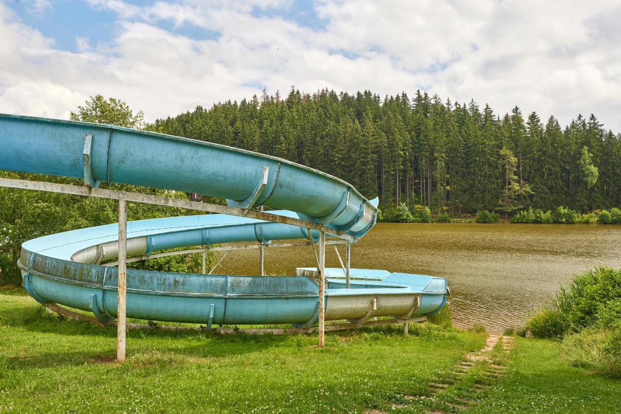 Готель Camp Dolce Трутнов Екстер'єр фото
