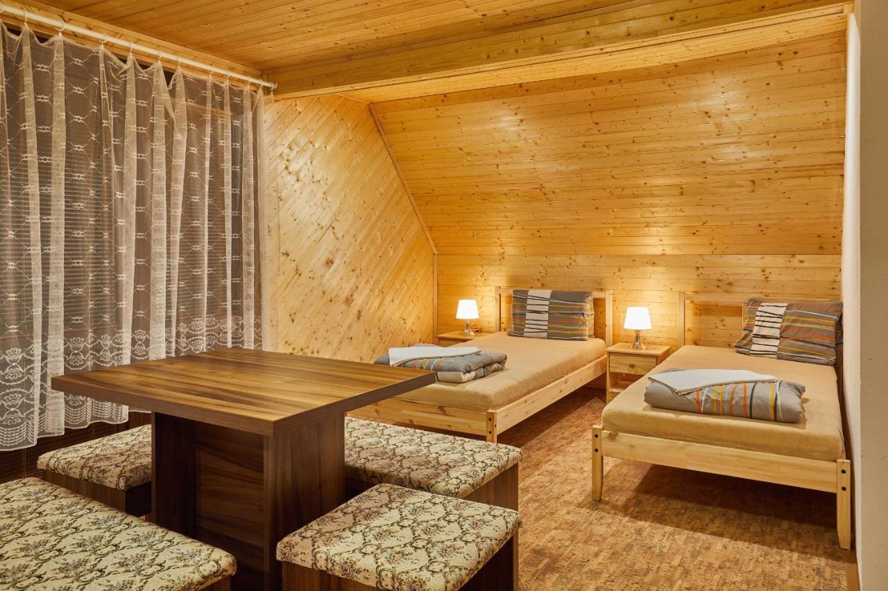 Готель Camp Dolce Трутнов Екстер'єр фото